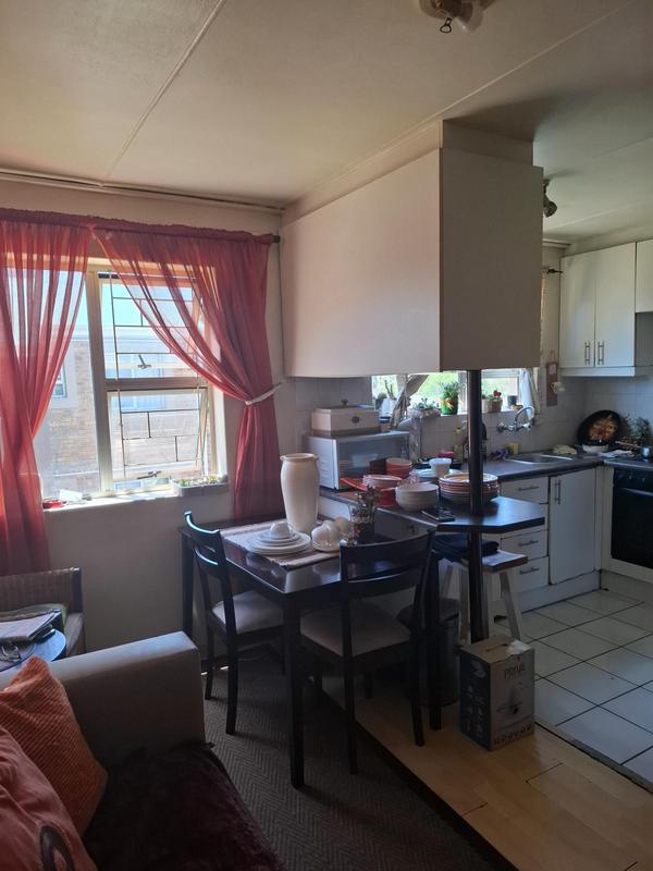 To Let 1 Bedroom Property for Rent in Oakdale Western Cape